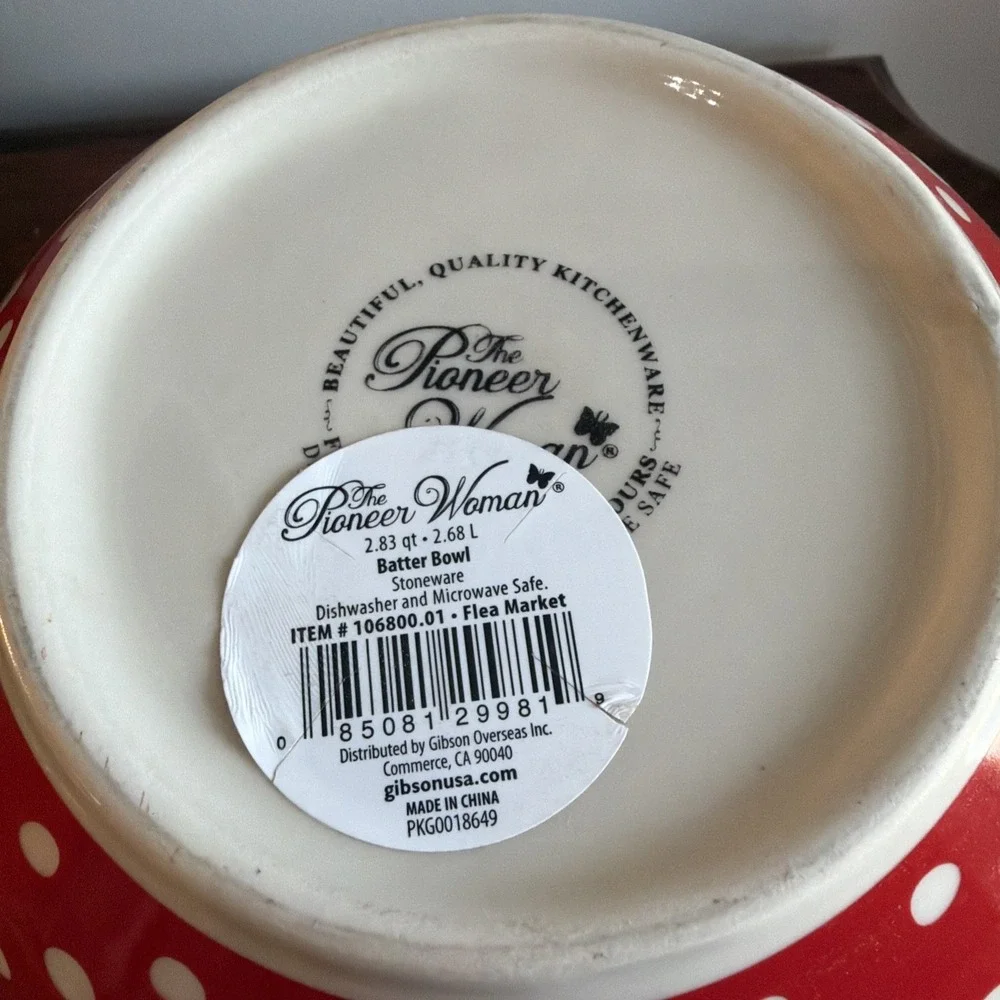 The PIONEER WOMAN-Flea Market 2.83 Quart Batter Mixing Bowl Red Polka Dot